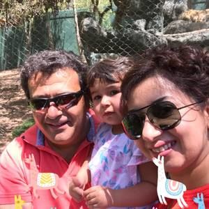 Meet your Posher, Roya